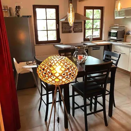 Apartment Willkommen Im Casa Felice, Der Wohlfuehl Oase Mit Balkon, 4 Betten Und Homeoffice Platz Aidlingen