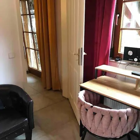 Willkommen Im Casa Felice, Der Wohlfuehl Oase Mit Balkon, 4 Betten Und Homeoffice Platz * Aidlingen