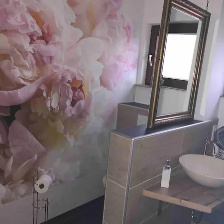 Willkommen Im Casa Felice, Der Wohlfuehl Oase Mit Balkon, 4 Betten Und Homeoffice Platz * Aidlingen